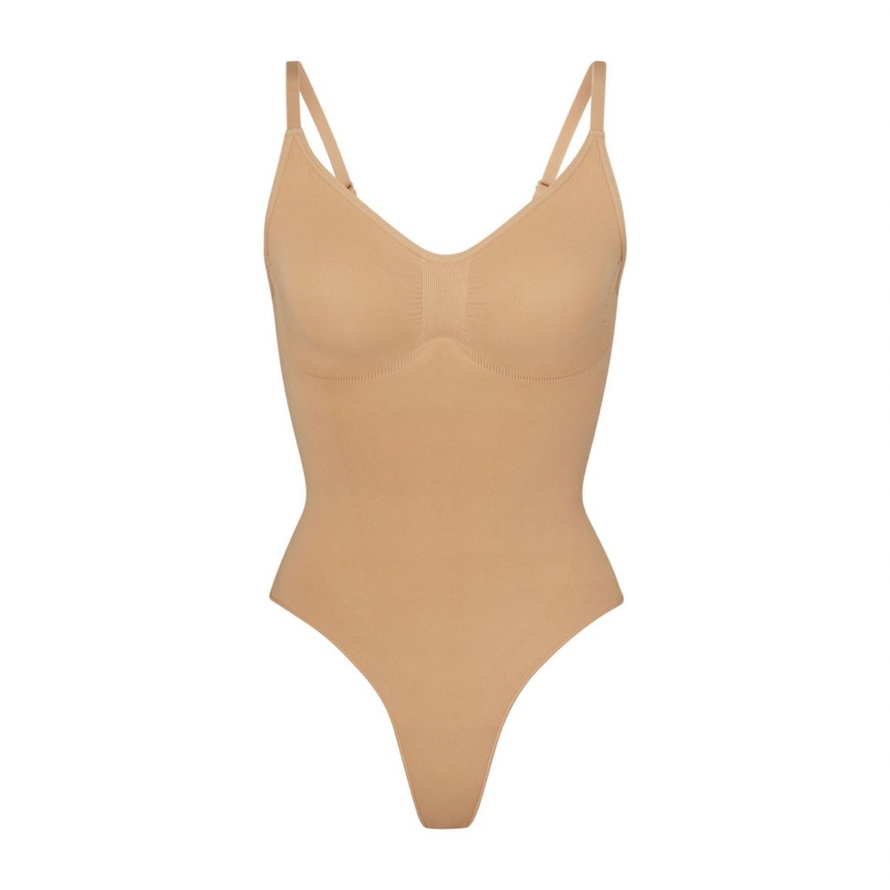 SKIMS Seamless Sculpt Thong Bodysuit NWOT